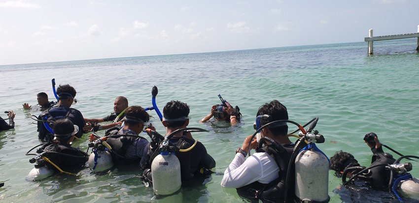 Dive-certification-training-for-community-stewards-850